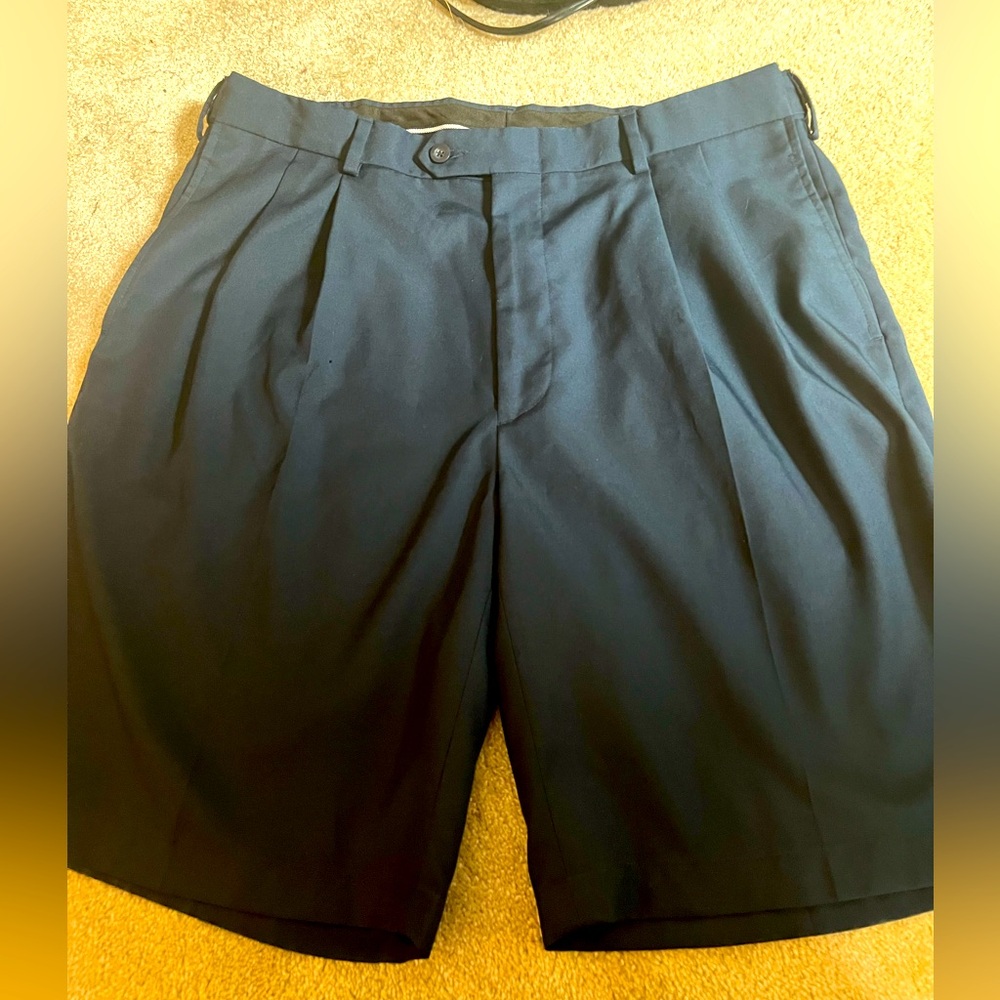 Joseph A Banks pleated shorts